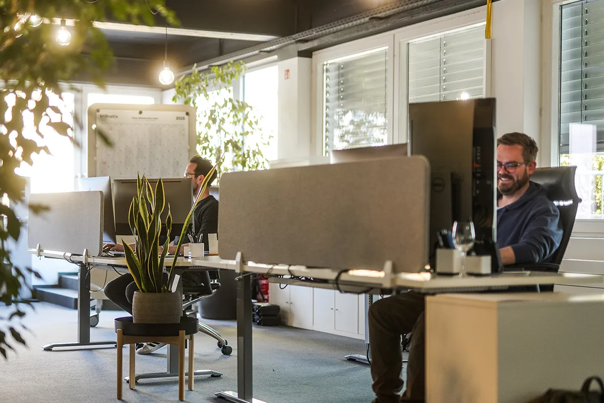 Full-Service oder Experten-Agentur? Warum Spezialisierung für KMU heute der bessere Weg ist